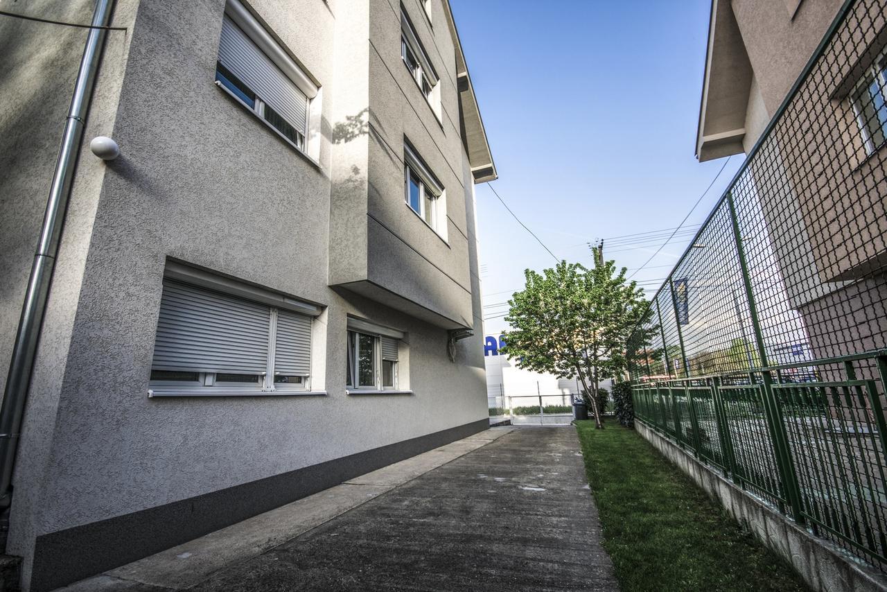 Apartments Ivan Ni 外观 照片